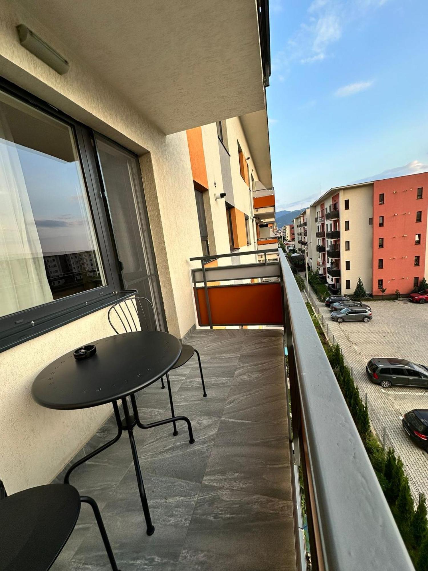 The 30Th Apartamento Braşov Exterior foto
